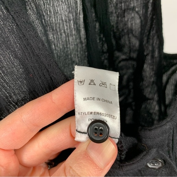 Lulu’s Black Button Down Overalls Jumpsuit Romper XS - Picture 6 of 7